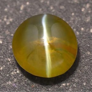 Kanak-khet Vaiduriam (Chrysoberyl Cats Eye) - Super Luxury (6.64 Carats)